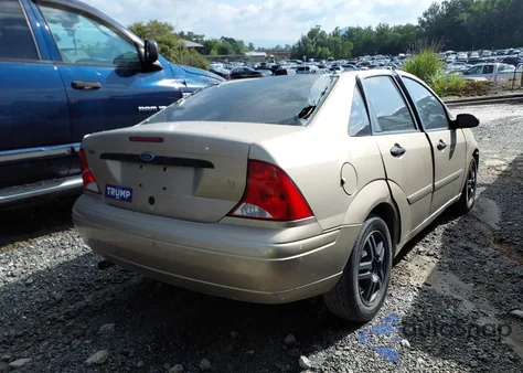 2000 Ford Focus Se z USA, uszkodzony, nr VIN 1FAFP3435YW292500